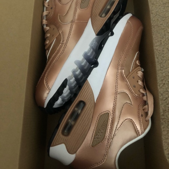 Nike Air Max - Picture 1 of 4